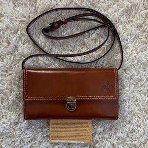 NWT Patricia Nash Leather Crossbody Wallet/Purse